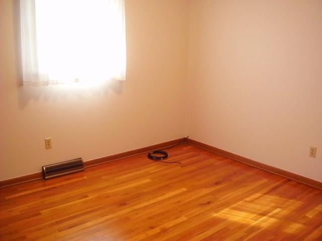 1086 Belden Road Columbus, OH 43229 - Photo 9 of 22 Gallery Image 9