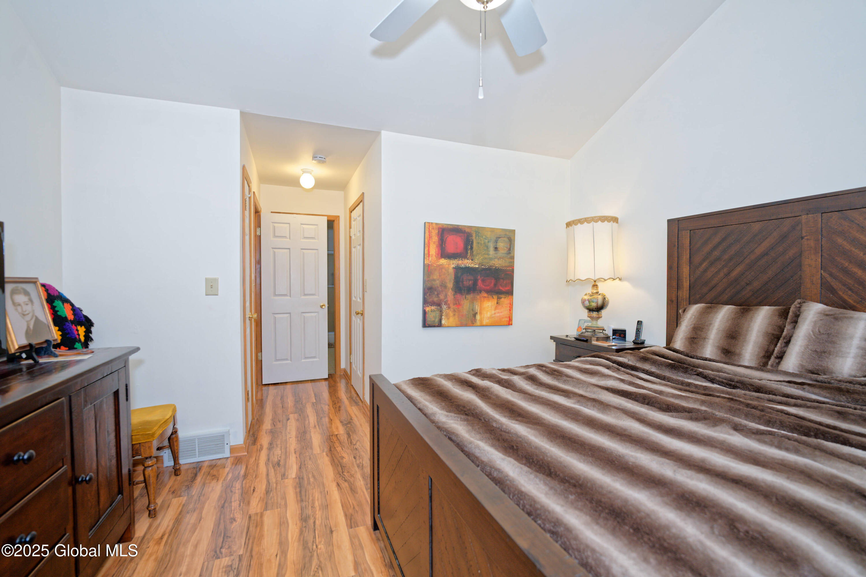 82 Killarney Drive Niskayuna, NY 12309 - Photo 18 of 37 5 Master 2