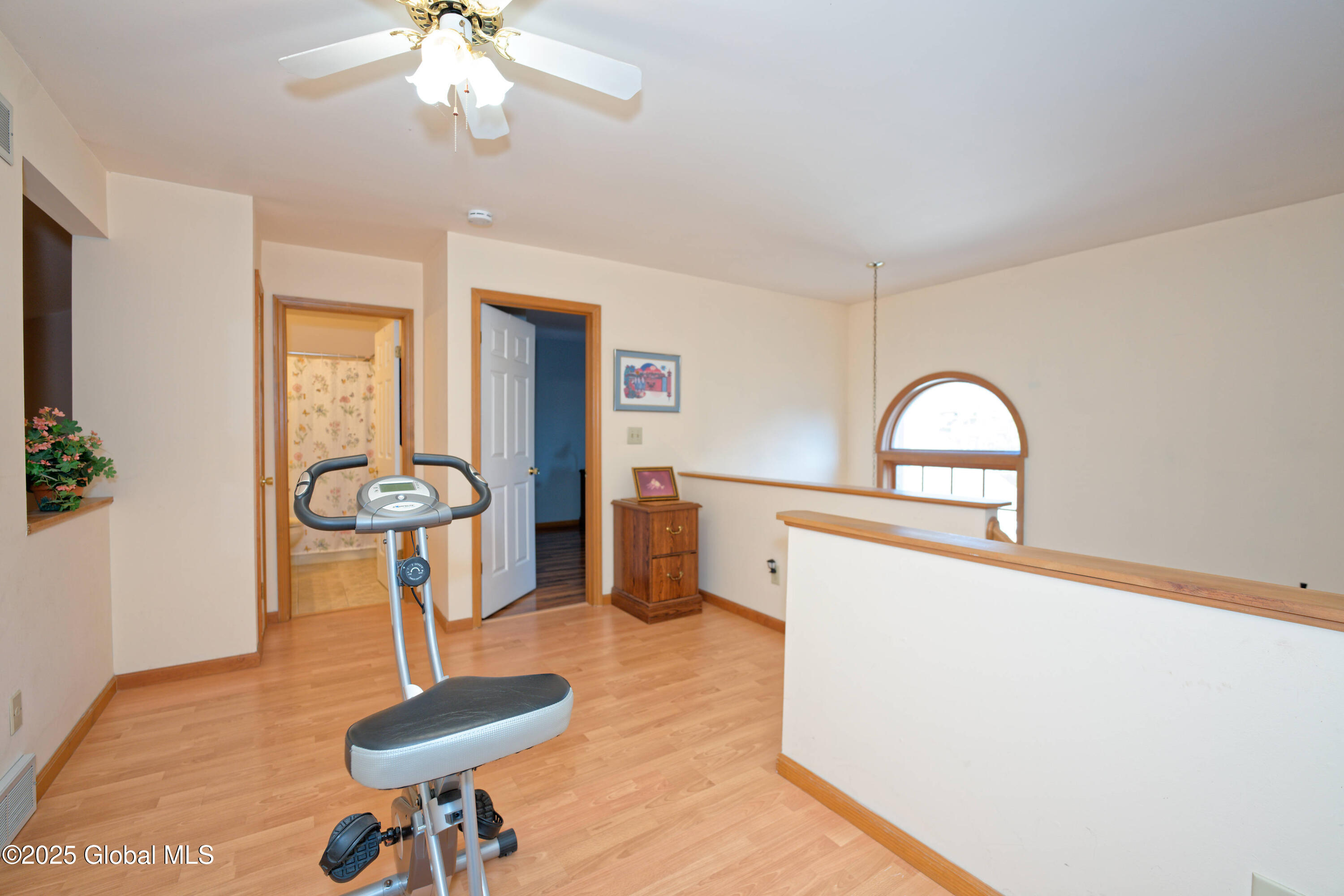 82 Killarney Drive Niskayuna, NY 12309 - Photo 23 of 37 6 Landing 3