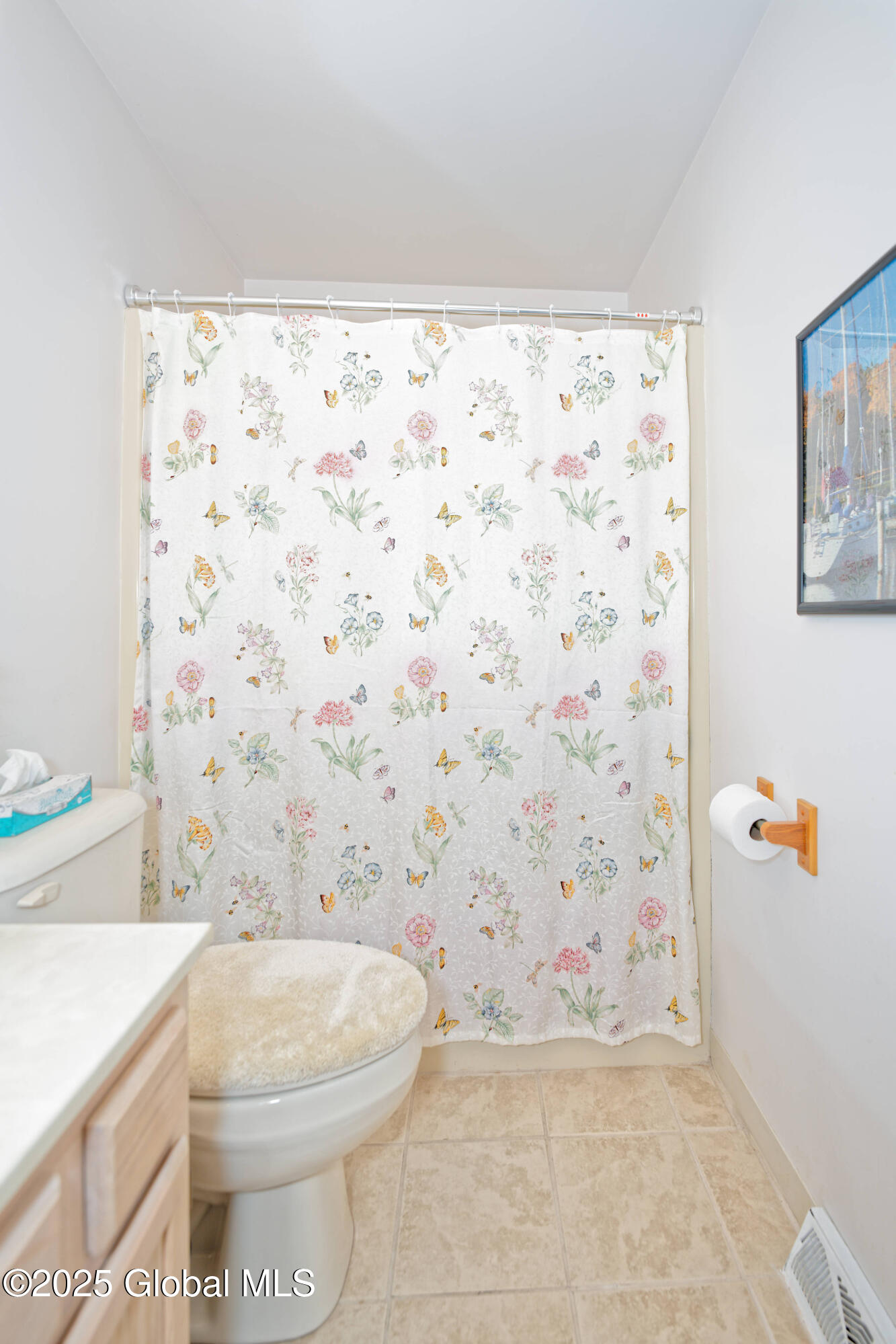 82 Killarney Drive Niskayuna, NY 12309 - Photo 28 of 37 Bathroom 2