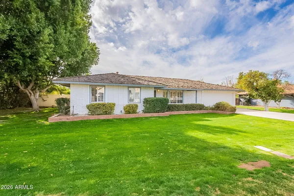 $6,750 | 5715 East Calle Del Paisano, Phoenix, AZ 85018