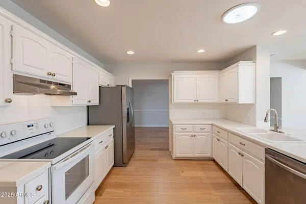 $6,750 | 5715 East Calle Del Paisano, Phoenix, AZ 85018