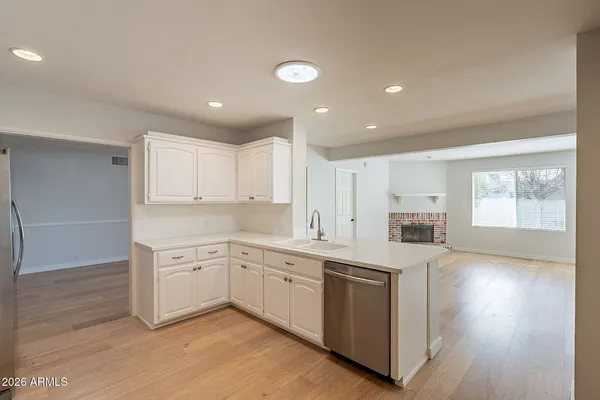 $6,750 | 5715 East Calle Del Paisano, Phoenix, AZ 85018