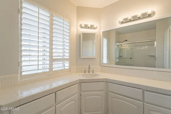 $6,750 | 5715 East Calle Del Paisano, Phoenix, AZ 85018