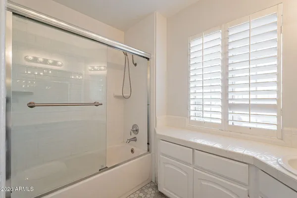 $6,750 | 5715 East Calle Del Paisano, Phoenix, AZ 85018