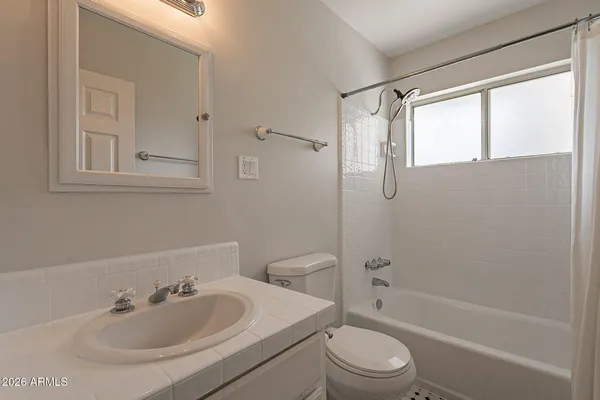 $6,750 | 5715 East Calle Del Paisano, Phoenix, AZ 85018