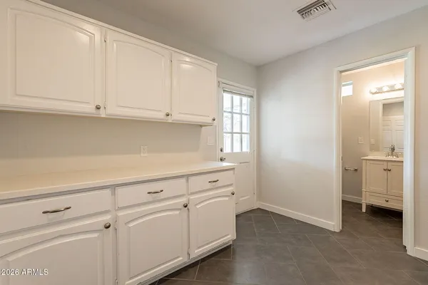 $6,750 | 5715 East Calle Del Paisano, Phoenix, AZ 85018