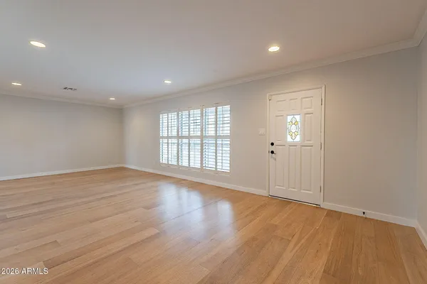 $6,750 | 5715 East Calle Del Paisano, Phoenix, AZ 85018