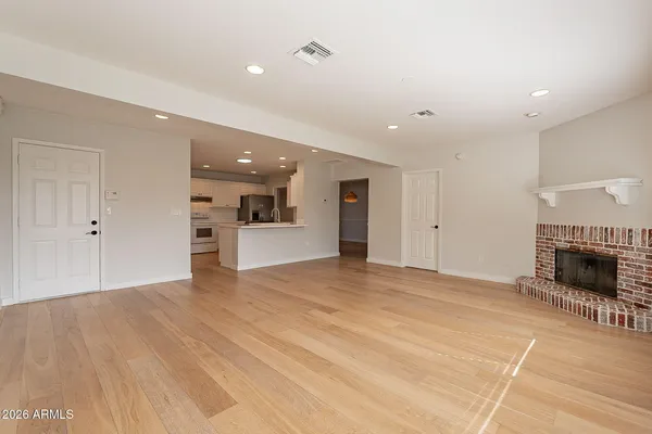 $6,750 | 5715 East Calle Del Paisano, Phoenix, AZ 85018