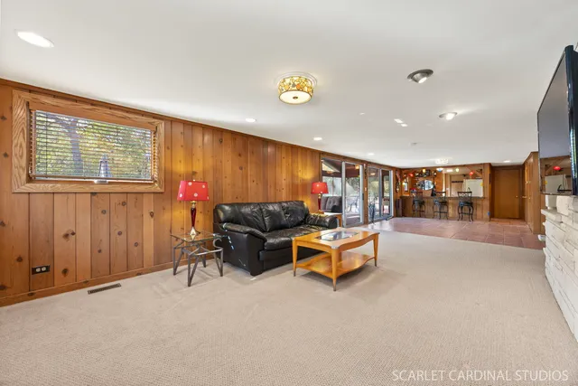 $489,900 | 1007 Beau Brummel Drive, Sleepy Hollow, IL 60118