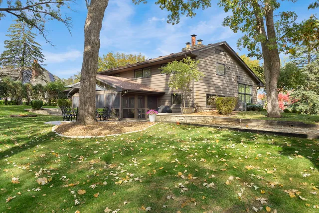 $489,900 | 1007 Beau Brummel Drive, Sleepy Hollow, IL 60118