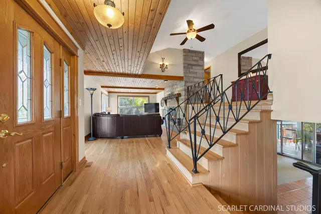 $489,900 | 1007 Beau Brummel Drive, Sleepy Hollow, IL 60118