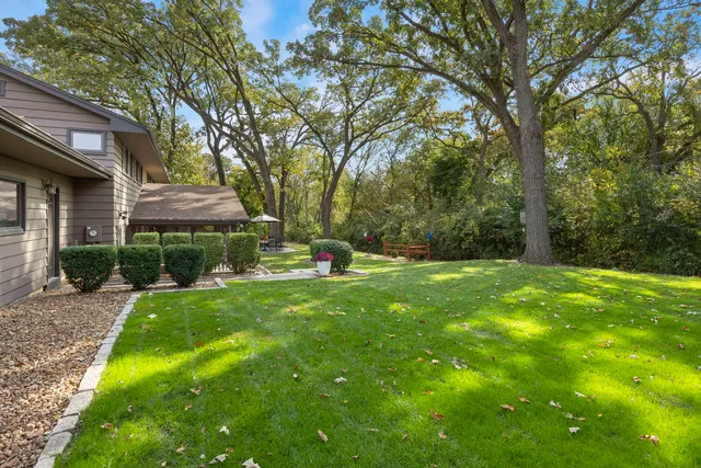 $489,900 | 1007 Beau Brummel Drive, Sleepy Hollow, IL 60118