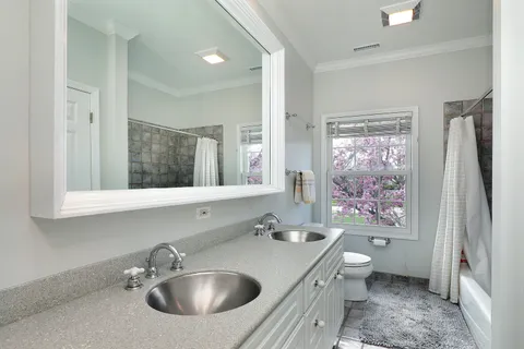 $1,459,000 | 921 Woodbine Lane, Northbrook, IL 60062