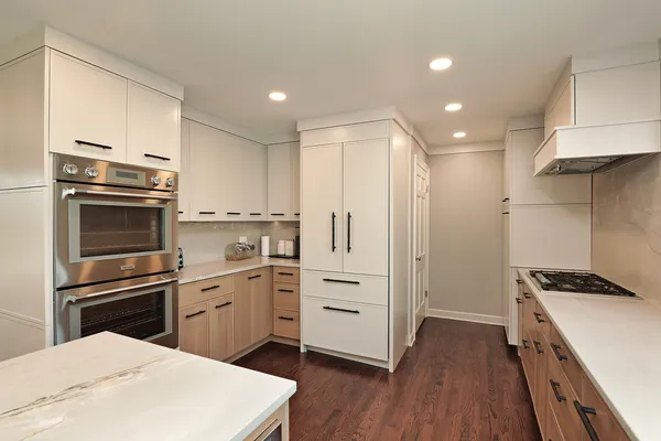 $1,599,000 | 921 Woodbine Lane, Northbrook, IL 60062