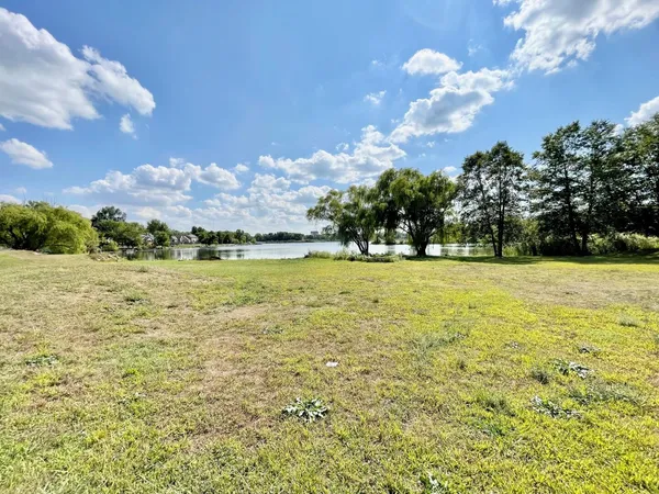 $1,900,000 | 551 West Kennedy Road, Braidwood, IL 60408