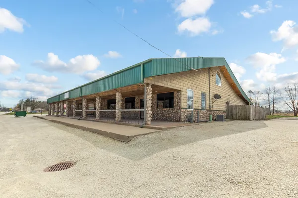 $1,900,000 | 551 West Kennedy Road, Braidwood, IL 60408