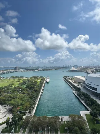 $3,550 | 888 Biscayne Boulevard, Unit 2211, Miami, FL 33132