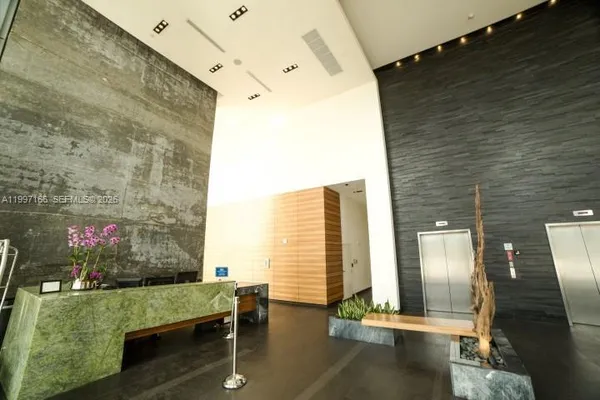 $3,550 | 888 Biscayne Boulevard, Unit 2211, Miami, FL 33132