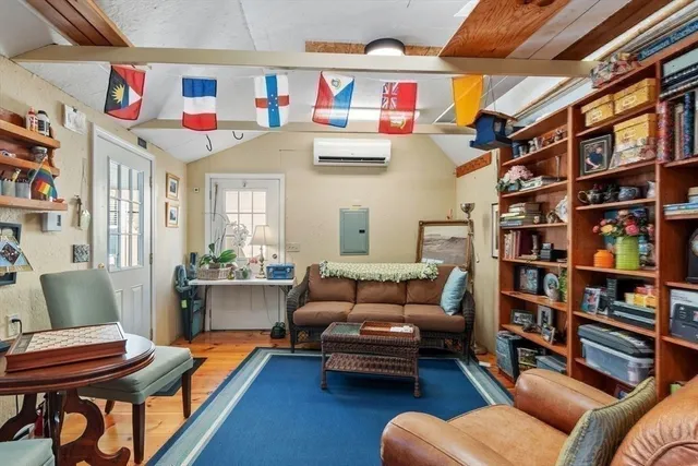 $579,900 | 158 Lowell Street, Unit 4, Peabody, MA 01960