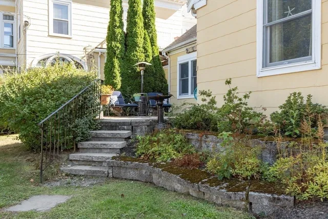 $579,900 | 158 Lowell Street, Unit 4, Peabody, MA 01960