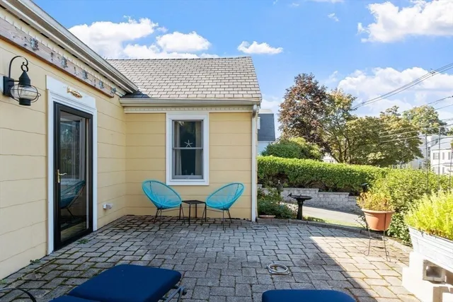 $579,900 | 158 Lowell Street, Unit 4, Peabody, MA 01960