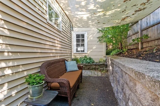 $579,900 | 158 Lowell Street, Unit 4, Peabody, MA 01960