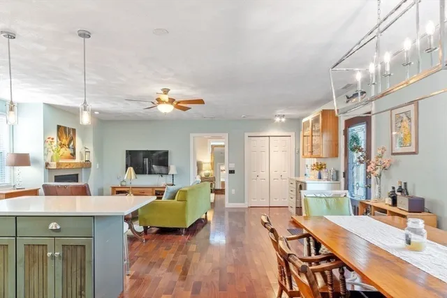 $579,900 | 158 Lowell Street, Unit 4, Peabody, MA 01960