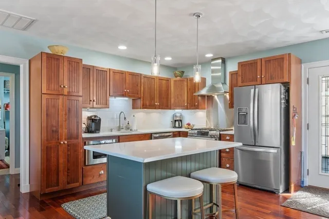 $579,900 | 158 Lowell Street, Unit 4, Peabody, MA 01960