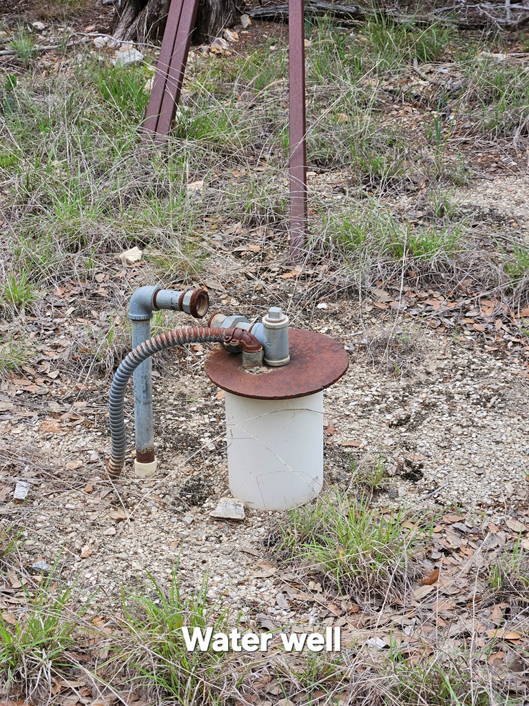 301 Cross Cut Road Hunt, TX 78024 - Photo 5 of 35