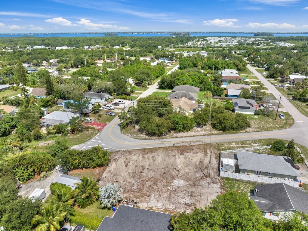 1325 2nd Road Southwest Vero Beach, FL 32962 - Photo 6 of 12