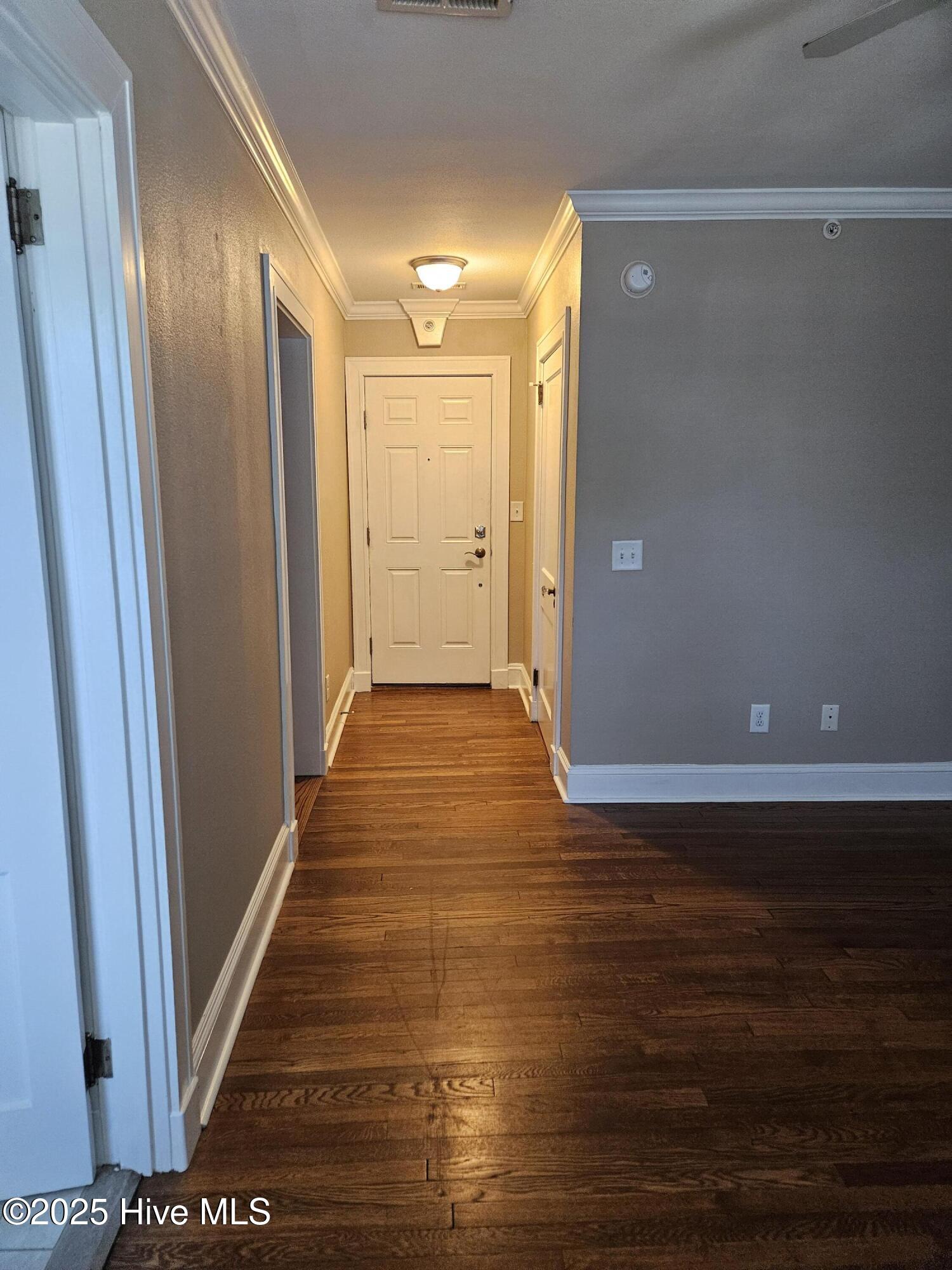 80 Market Square, Unit 7 Pinehurst, NC 28374 - Photo 4 of 12 80 Market Sq #7 (4)