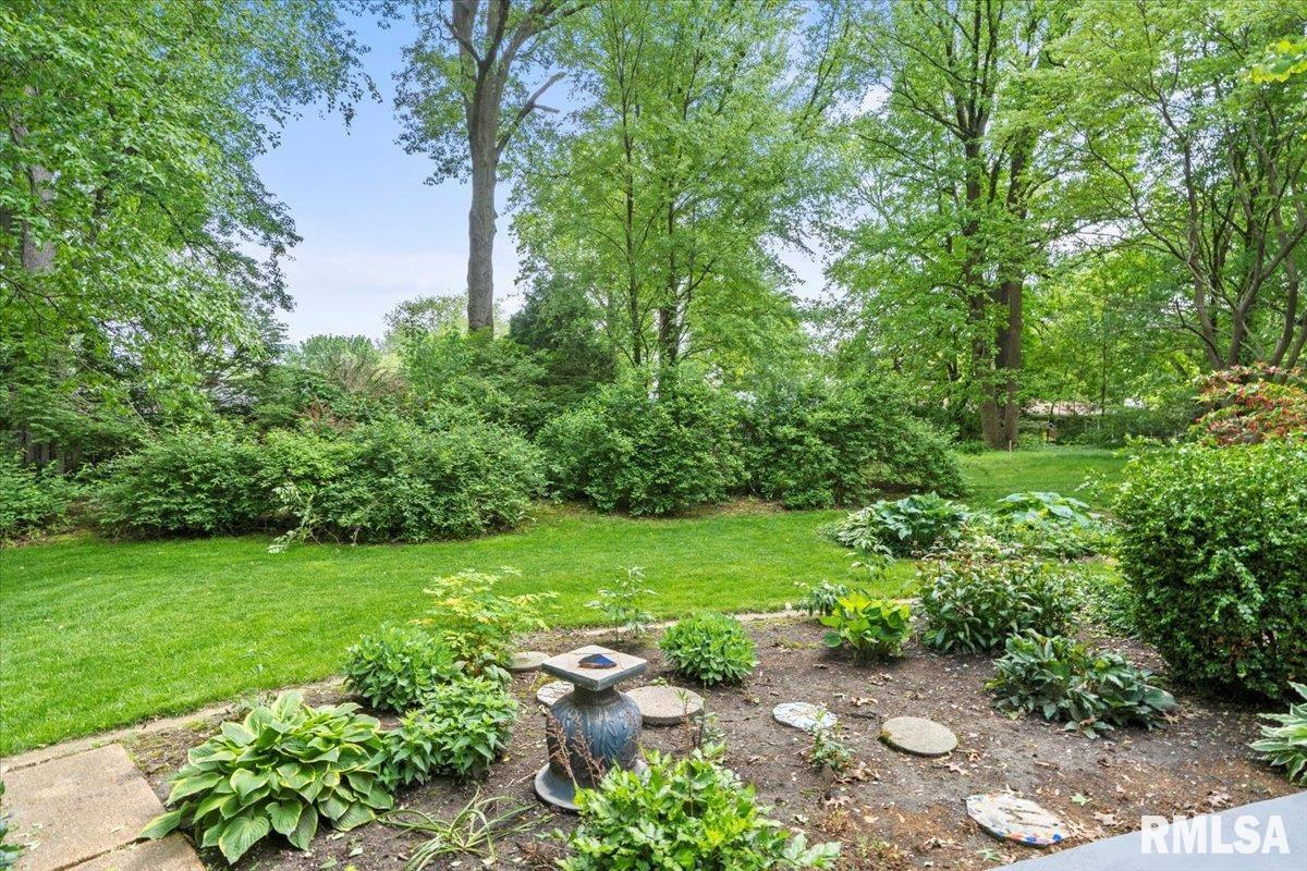 2048 Cherry Road Springfield, IL 62704 - Photo 28 of 31