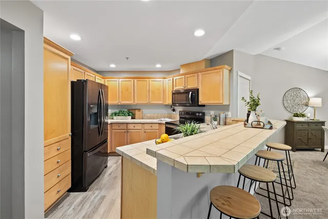 $664,000 | 10500 221st Lane Northeast, Unit 202, Redmond, WA 98053