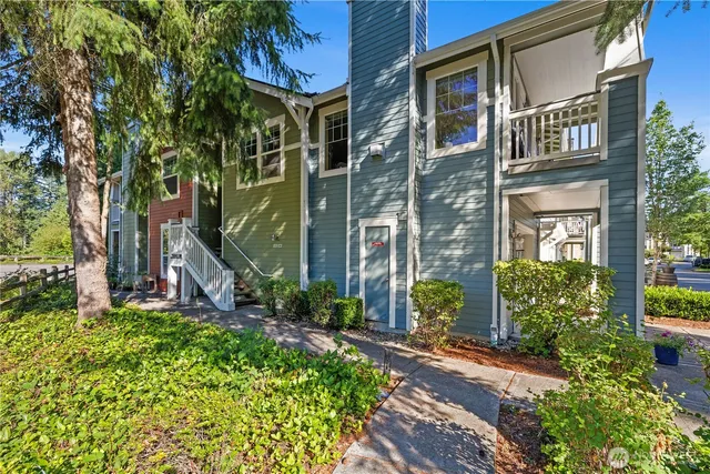 $664,000 | 10500 221st Lane Northeast, Unit 202, Redmond, WA 98053