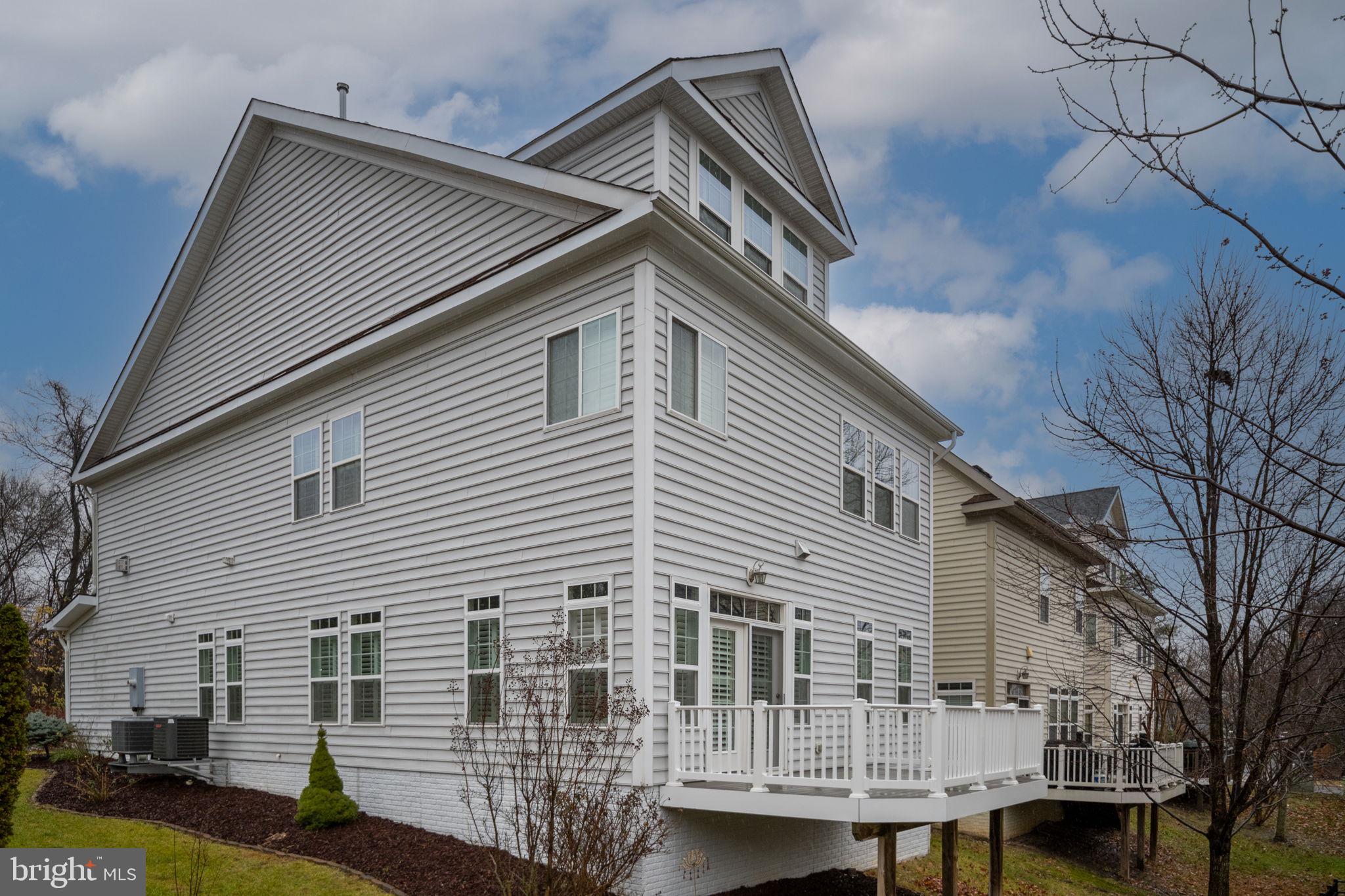 6044 Masondale Road Alexandria, VA 22315 - Photo 5 of 64