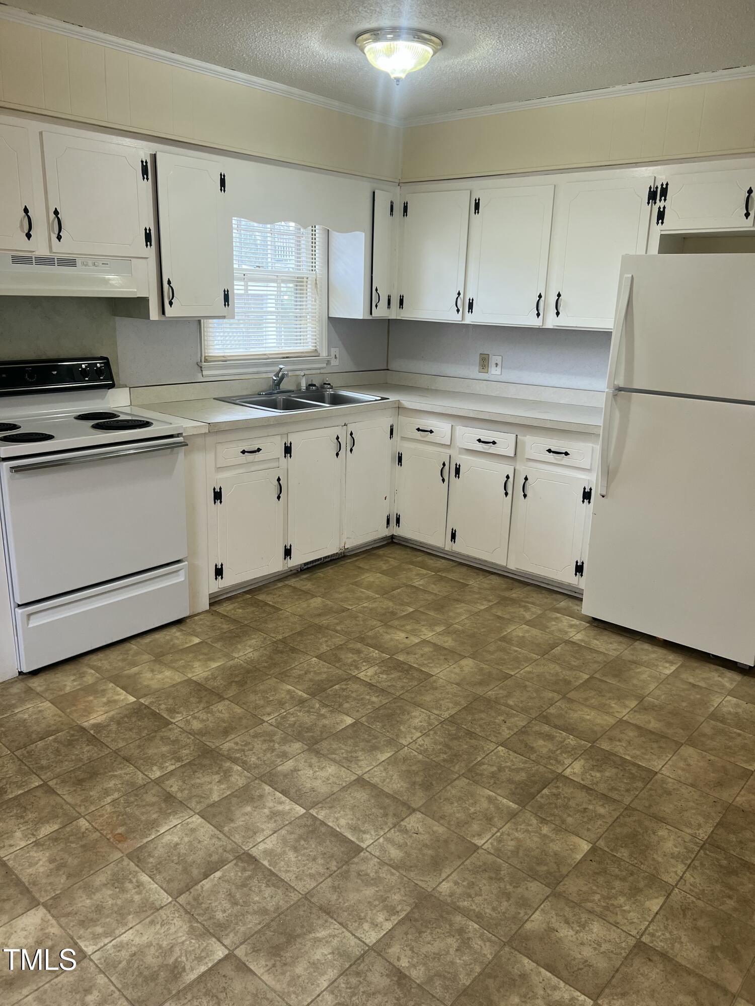 906 Ransdell Road Fuquay-Varina, NC 27526 - Photo 13 of 21 IMG_8113