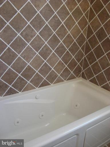 1235 Gleneagle Road Baltimore, MD 21239 - Photo 7 of 22 Bath #3