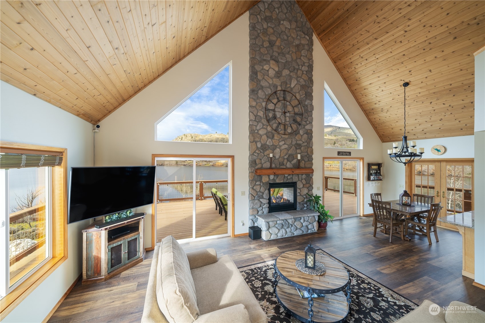 55 Shoemaker Road Manson, WA 98831 - Photo 4 of 38 Gallery Image 4
