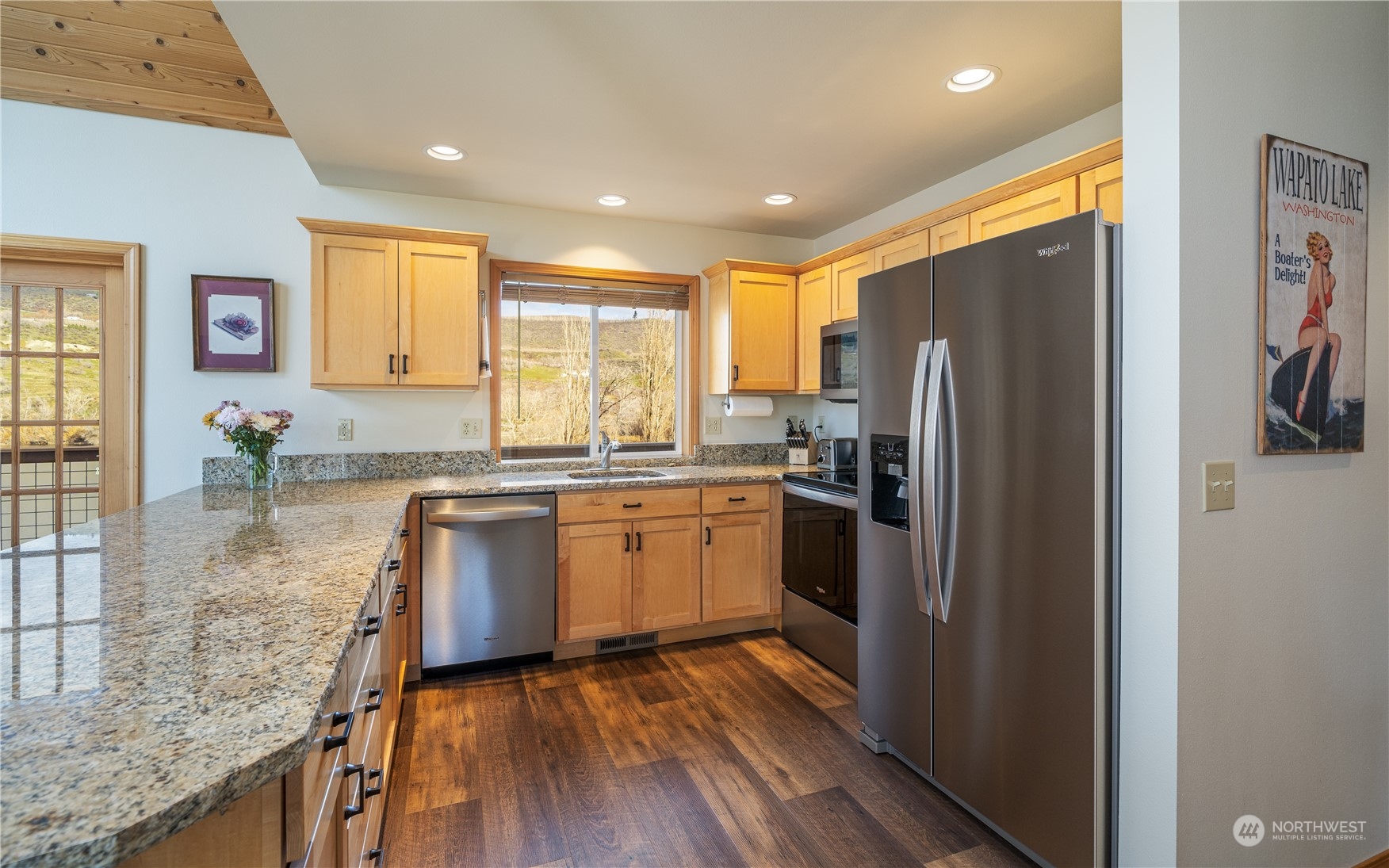 55 Shoemaker Road Manson, WA 98831 - Photo 5 of 38 Gallery Image 5