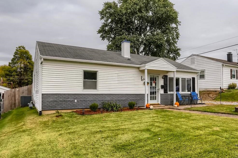 611 Bryan Road Evansville, IN 47710 - Photo 3 of 21 Gallery Image 3