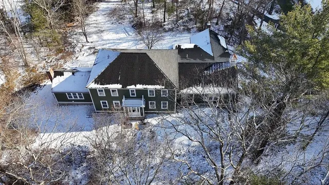 $2,849,000 | 10 Popes Lane, Hingham, MA 02043