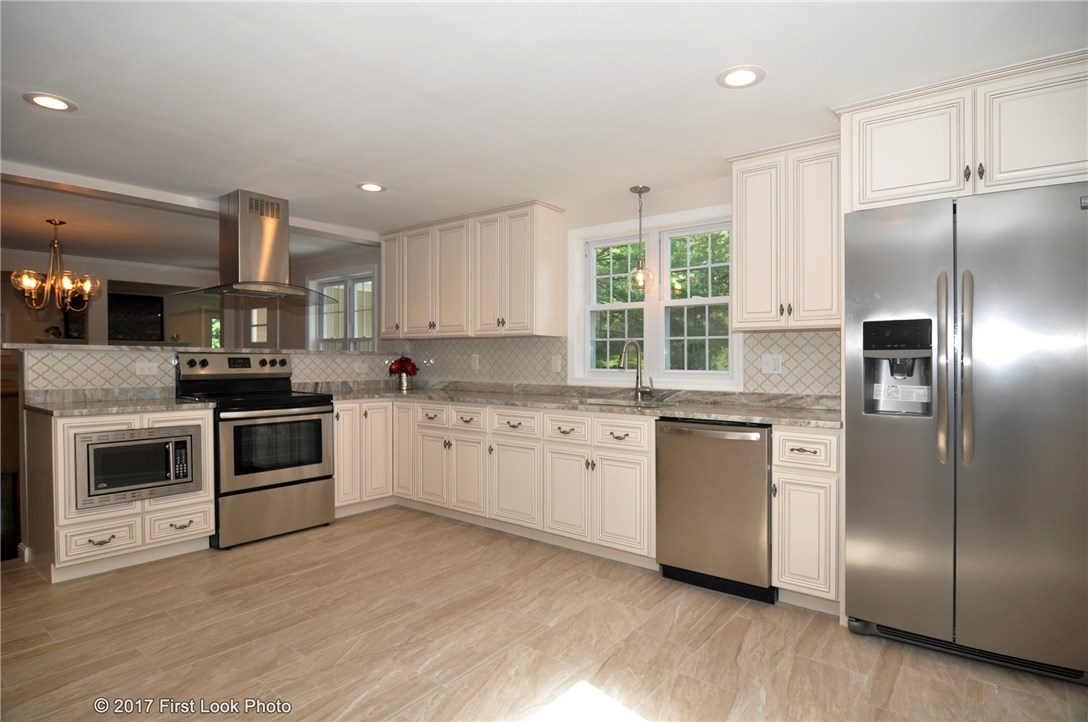 921 Woonsocket Hill Road North Smithfield, RI 02896 - Photo 3 of 31 Gallery Image 3