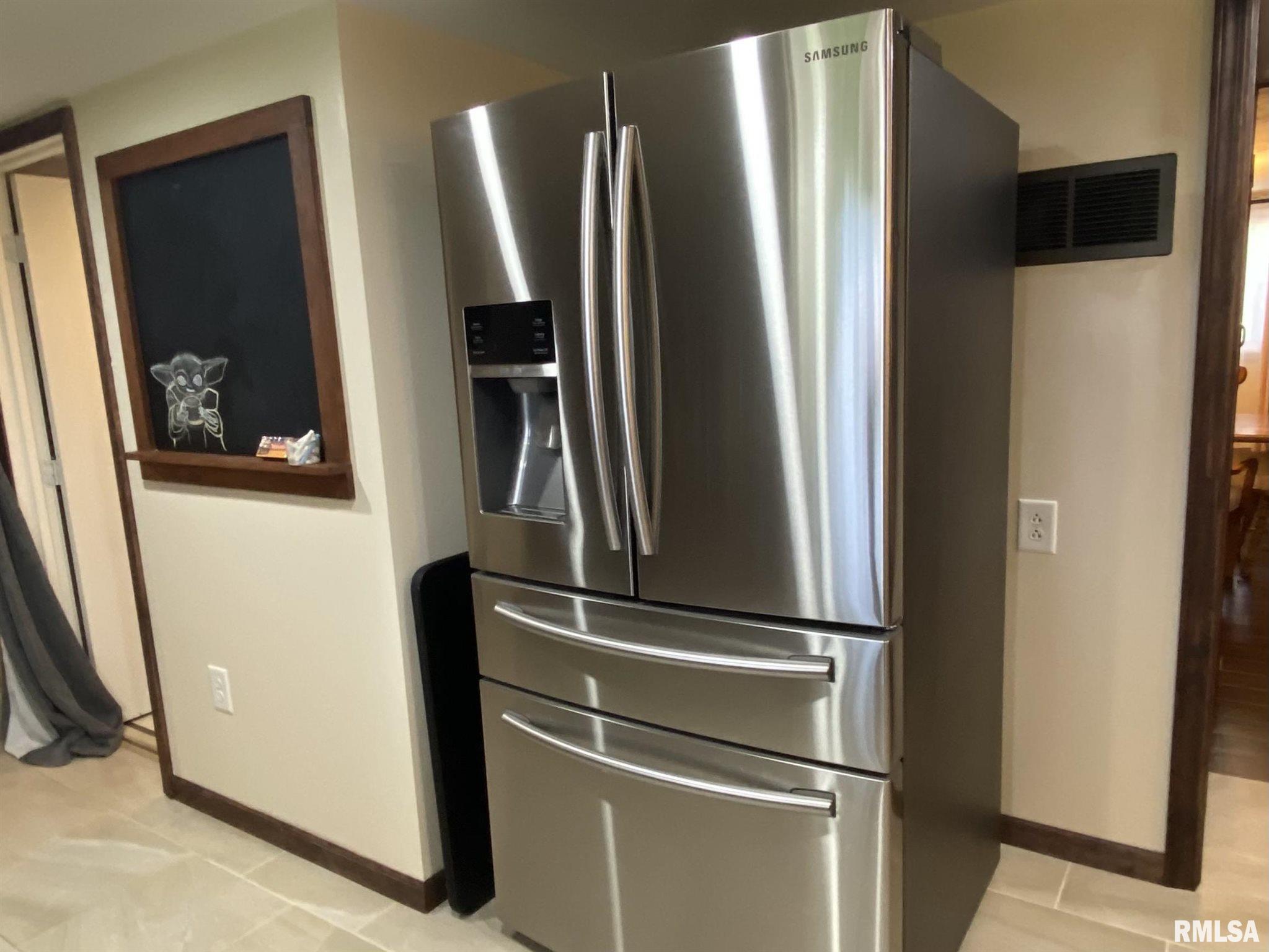 2601 East Keys Avenue Springfield, IL 62702 - Photo 9 of 40 Gallery Image 9