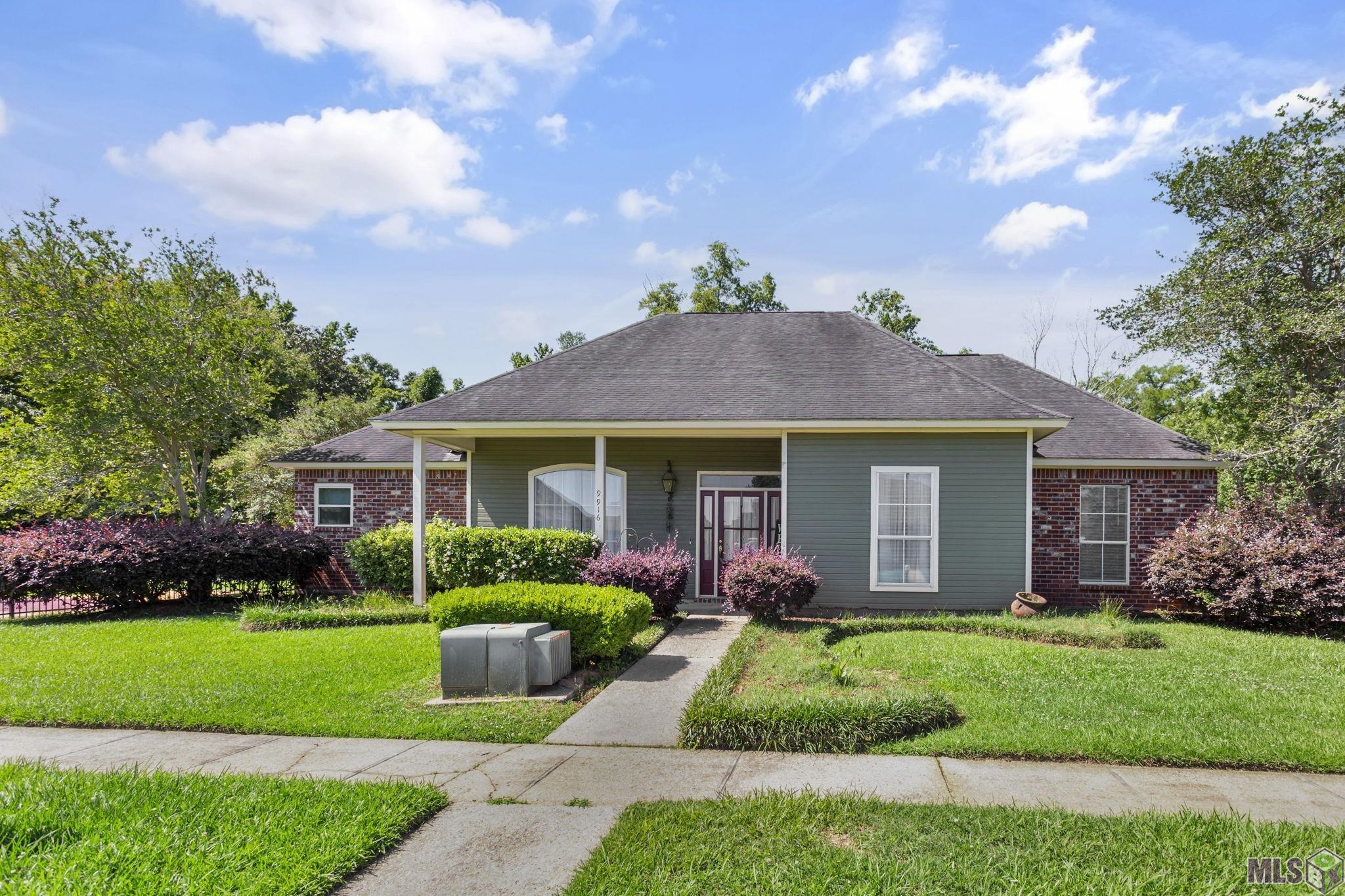 9916 Blakemore Avenue Baton Rouge, LA 70810 - Photo 1 of 16 Gallery Image 1