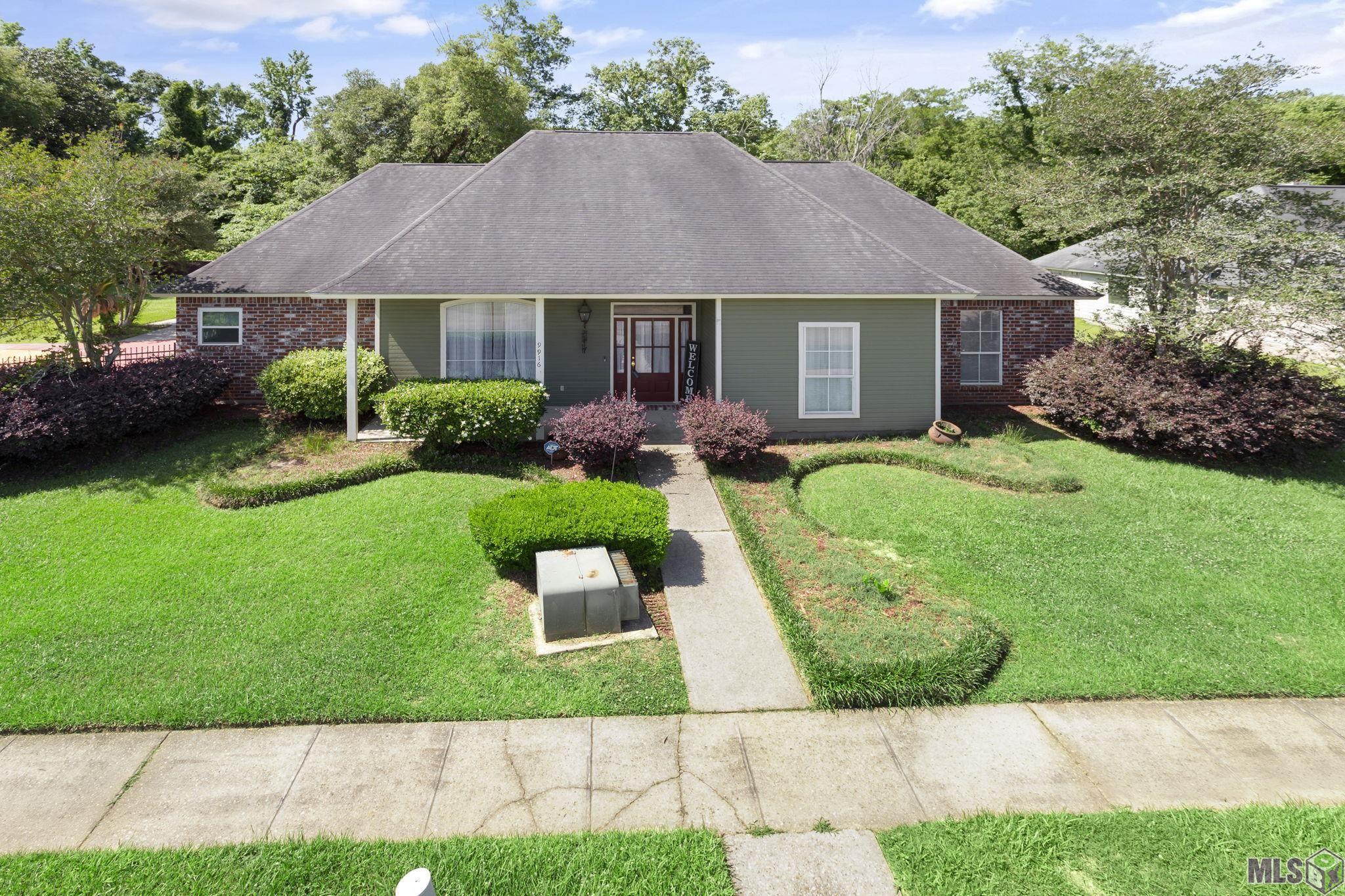 9916 Blakemore Avenue Baton Rouge, LA 70810 - Photo 2 of 16 Gallery Image 2