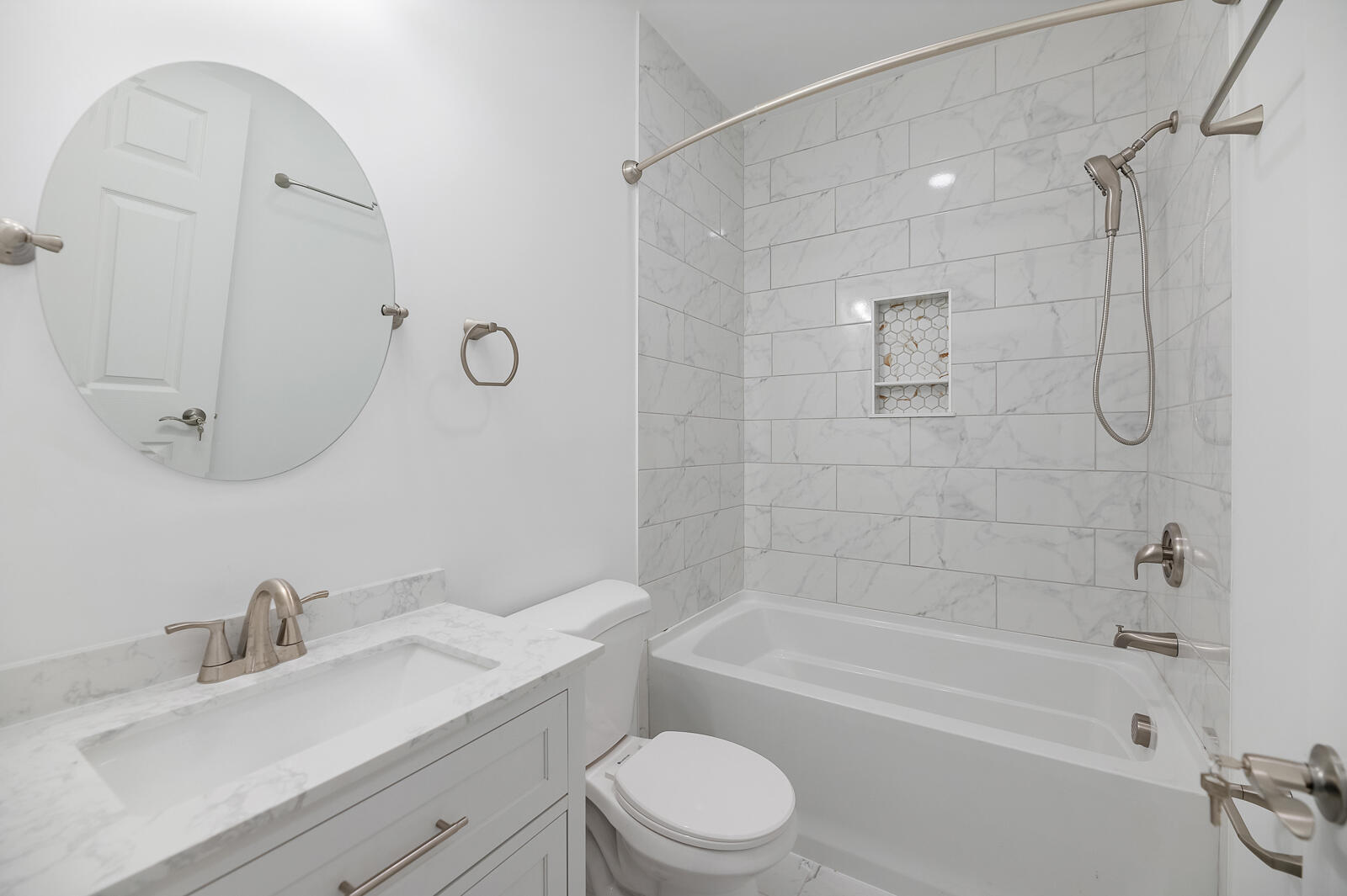 2121 Target Street North Charleston, SC 29406 - Photo 13 of 21 2121 Target Street 24 of 39