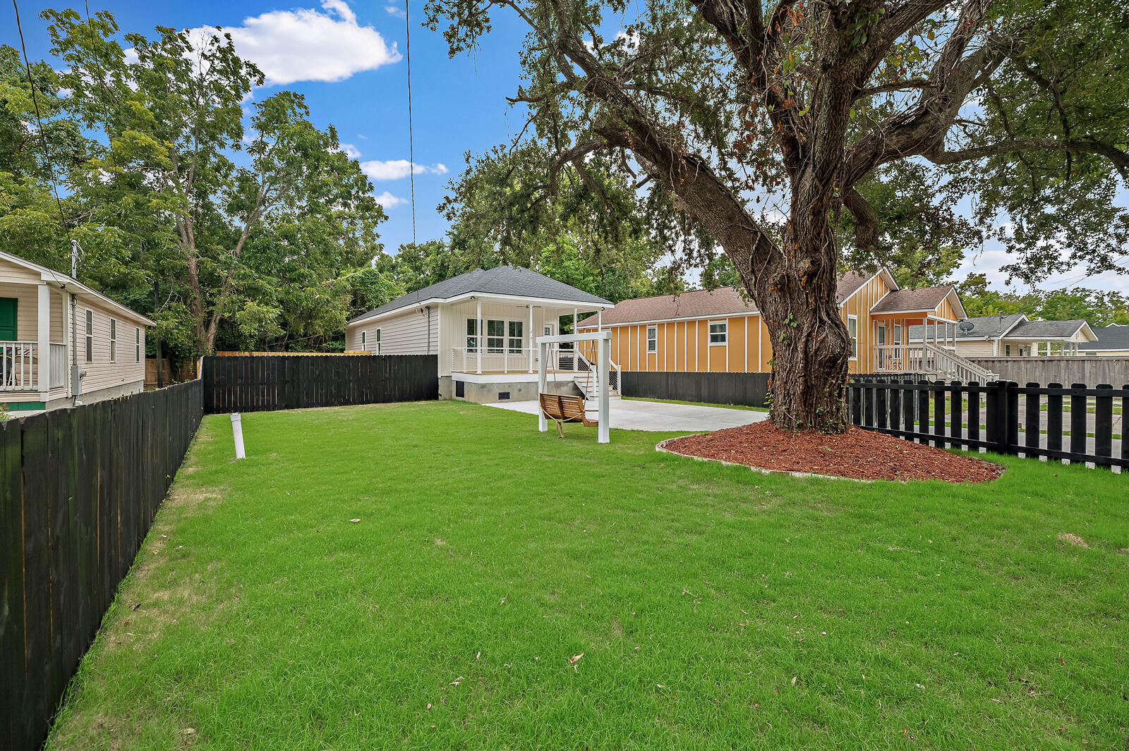 2121 Target Street North Charleston, SC 29406 - Photo 4 of 21 2121 Target Street 5 of 39