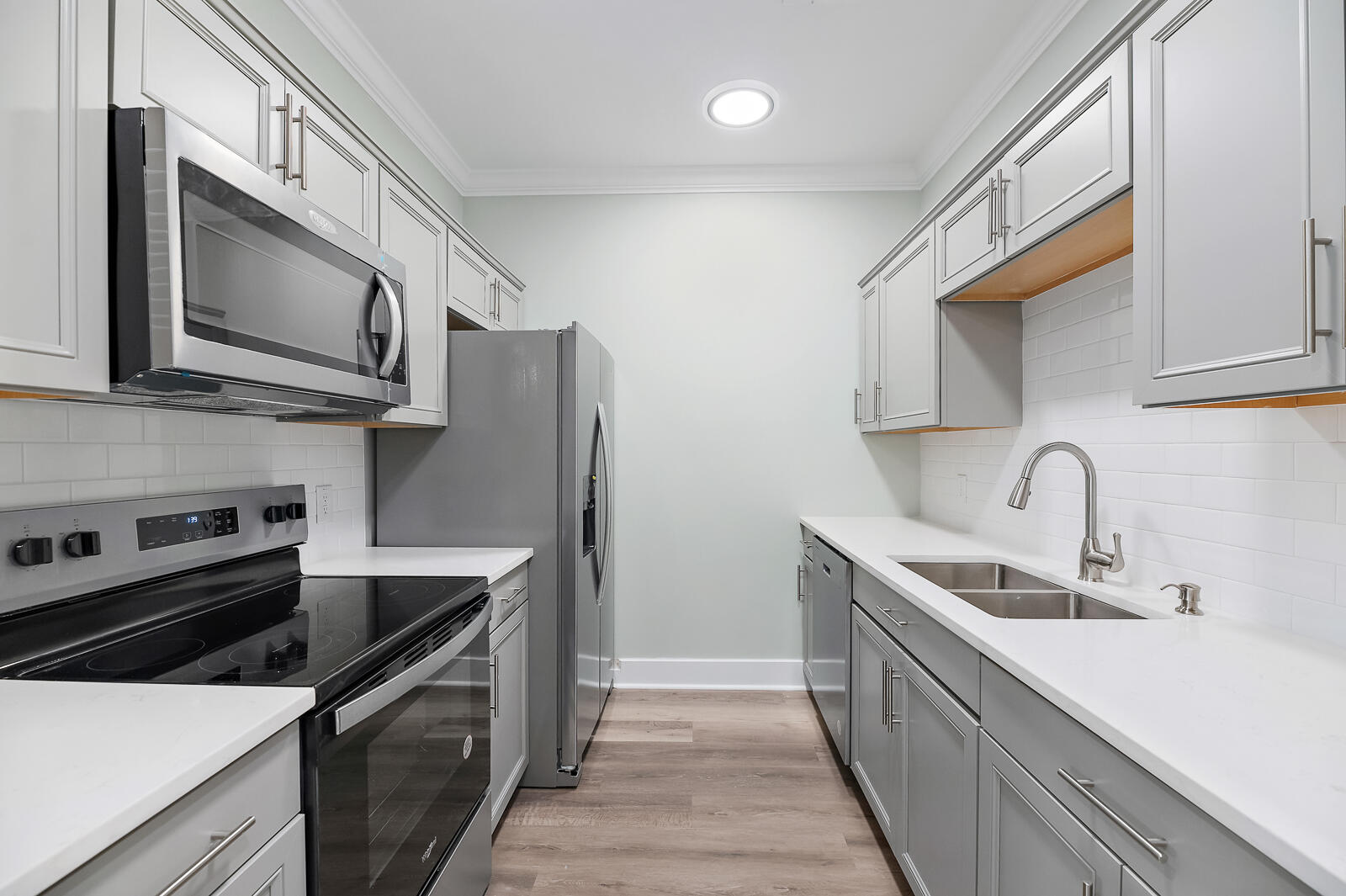 2121 Target Street North Charleston, SC 29406 - Photo 10 of 21 2121 Target Street 17 of 39