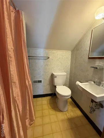 $189,900 | 1420 West Centennial Avenue, Bowling Green, MO 63334